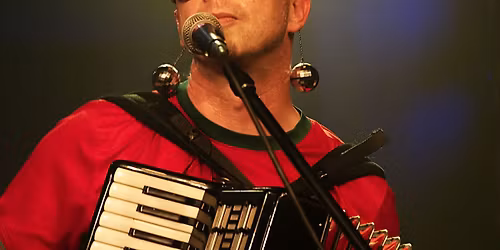 Weihnachtssingen mit M\u00e4nnermusik