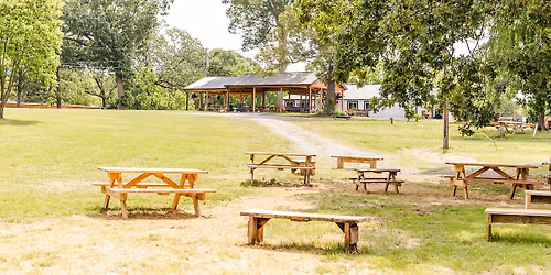 Spring Sundays Unplugged Feat. Chris Vercauteren