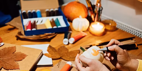 Six Twelve Art Social