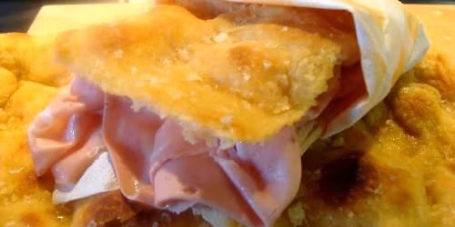 Serata indimenticabile: Musica, Ballo e Pizze Fritte!