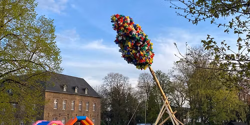 Maibaumaufstellen Niederzier 2026