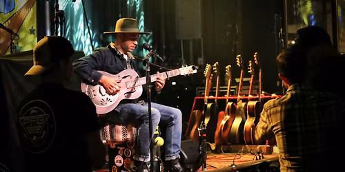 Devin C. Williams returns to The Butternut Hut | Springfield, IL