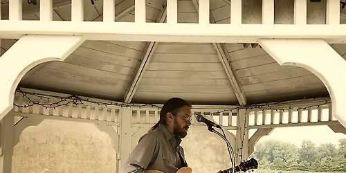 Live in the Lounge: Nick Foytik