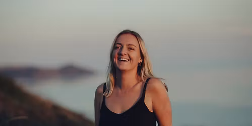 Alex Hart and her band