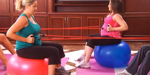 December Moms\u2019 Social Stroll