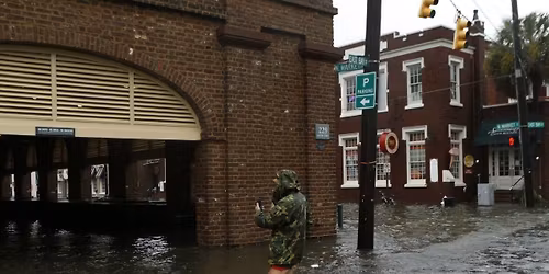 Parking South Bay Lakers at Texas Legends