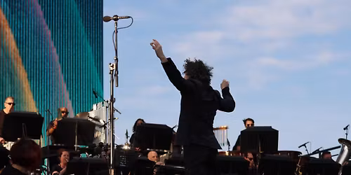 Los Angeles Philharmonic: Gustavo Dudamel - Sierra & Strauss