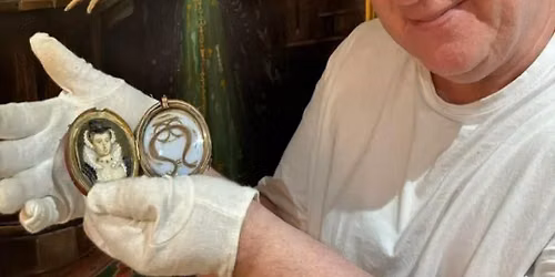 NEW! Mary Queen of Scots Exhibition: Candlelight Tour & Curator's Talk