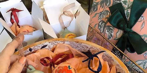 Floral Bauble Workshop - with Tea, cake and prosecco. Thursday 13th Nov, 6-8:30pm