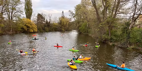 Poj\u010f zkusit kajak! \ud83c\udf0a