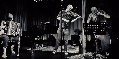 Dunjaska Kapelye at the Green Note