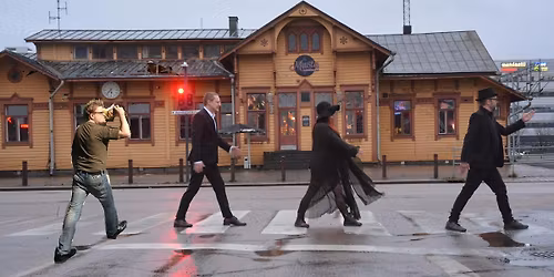 TAPSAN TANSSIT @ MUSTA KYNNYS