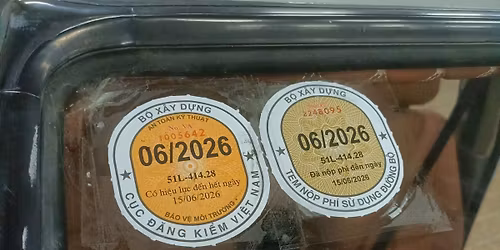 Jolie 2005 xe gia \u0111\u00ecnh 8 ch\u1ed5 \u0111\u1ed9 n\u1ed9i th\u1ea5y