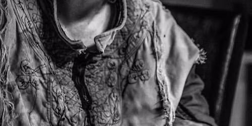 Jan Toft med sitt "hankede ensemble" i Viseklubben