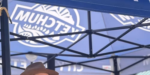 Mia Edsall, Singer Songwriter with Johnny Shoes