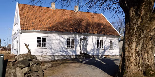 Vi bes\u00f8ker Ullandhaug \u00f8kologiske g\u00e5rd