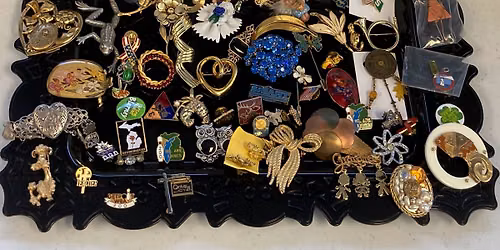 Howell Senior Center Purse & Jewelry Sale