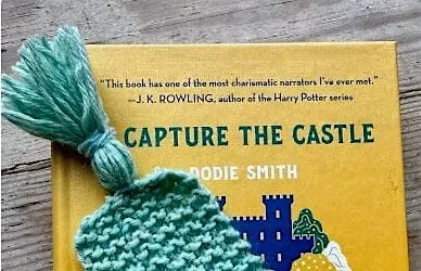 Learn to Knit: Make a Knitted Bookmark