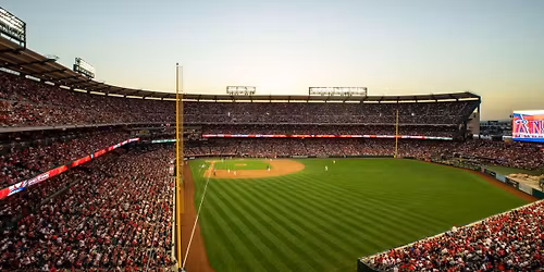 Parking Los Angeles Angels at Cincinnati Reds