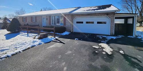 Real Estate Auction: Elizabethtown 3 Bedroom Ranch Home