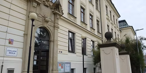 Den ve t\u0159\u00edd\u011b Za\u010d\u00edt spolu