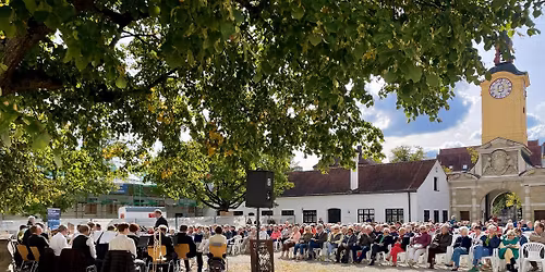 Musik aus Alt-Ingolstadt mit der Zandter Blasmusik im Schlosshof