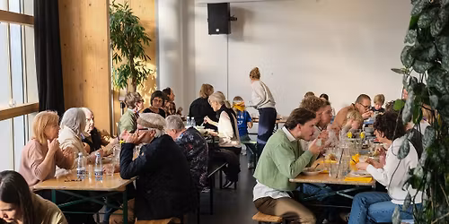 F\u00e6llesspisning i Prismen, d. 7. maj