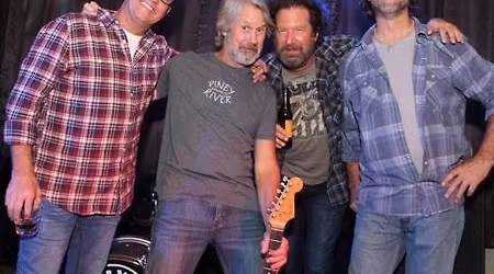 Mooncrow (aka Dave, Jimmy, Jeff & Norm)