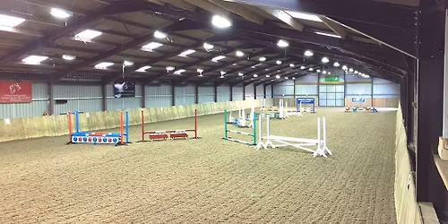 Indoor Evening Clear round.