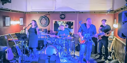 LIVE @ Vesta Tilleys