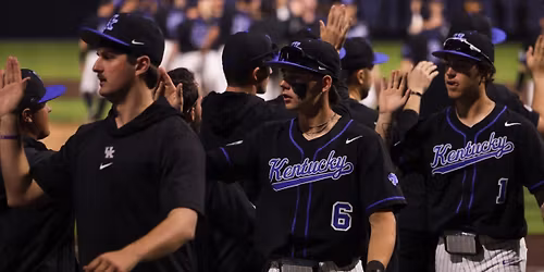 Parking Kentucky Wildcats at Oklahoma Sooners Softball
