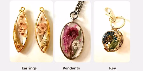 Pressed Flowers Jewelry resin class