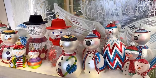 Kal\u0117dini\u0173 \u017eaisliuk\u0173 dirbtuv\u0117s ir magi\u0161ka nakvyn\u0117 Re\u0161liaus pilyje 2025.11.29-30 I\u0160PARDUOTA