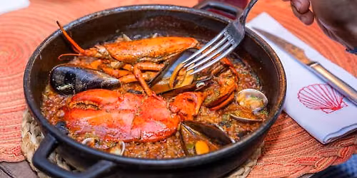 Experiencia culinaria catalana en Barcelona: men\u00fa de tapas y paella