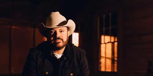Wade Bowen in Bandera