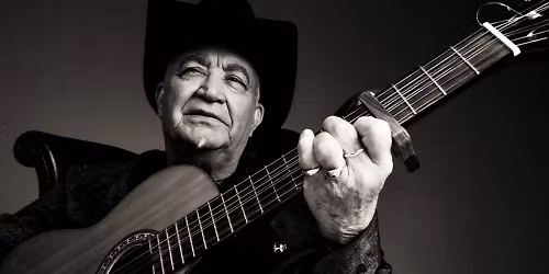 Eliades Ochoa in Per\u00edmetro Urbano Medell\u00edn