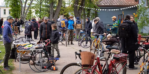 Dvira\u010di\u0173 blusturgis\/ Bicycle market