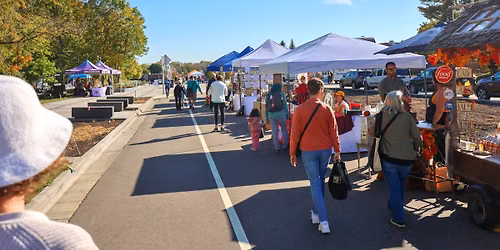 Plymouth Farmers Market on the Boulevard