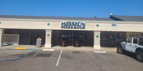 Armina live at Mission Pizza 