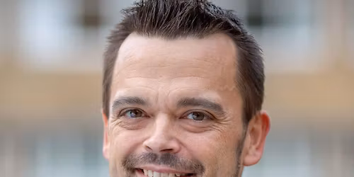 SOR\u00d8 FOLKEUNIVERSITET Stormagtsrivaliseringen og den nye verdensorden - status og perspektiver