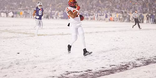 Parking Kansas State Wildcats at Iowa State Cyclones Womens Volleyball