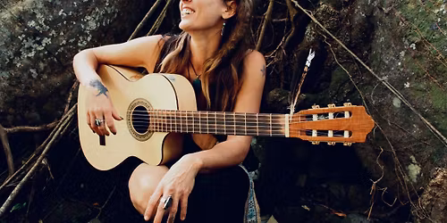 Felicity Lawless LIVE on The Deck