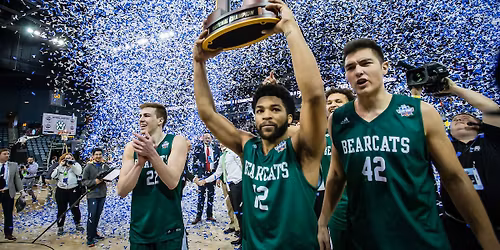 Parking Washburn Ichabods at Northwest Missouri State Bearcats Mens Basketball