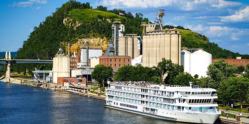 American Melody Docking in Red Wing