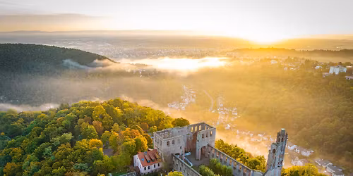G\u00e4stef\u00fchrung: Die Klosterruine Limburg - von M\u00f6nchen, Kaisern und der Adventszeit