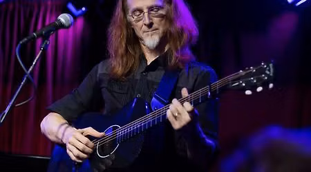 Hard Luck Cafe: PAT WICTOR live - Presented with the Folk Music Society of Huntington (FMSH) 