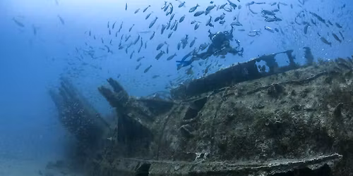 Nazi U-Boat Dive 