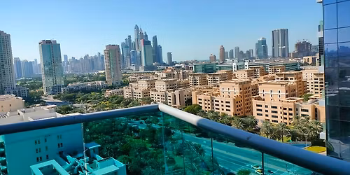 looking for Room Mate - Partition