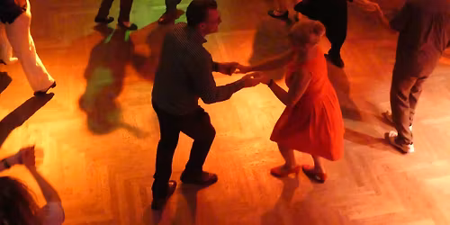  SHINY´S BALLROOM - LOLA SWINGT - Live Bigband, Swingtanz & Swing-Tanzkurs