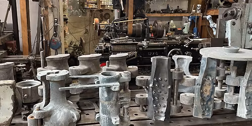 Vintage Machinery Tour in West Adams Studio